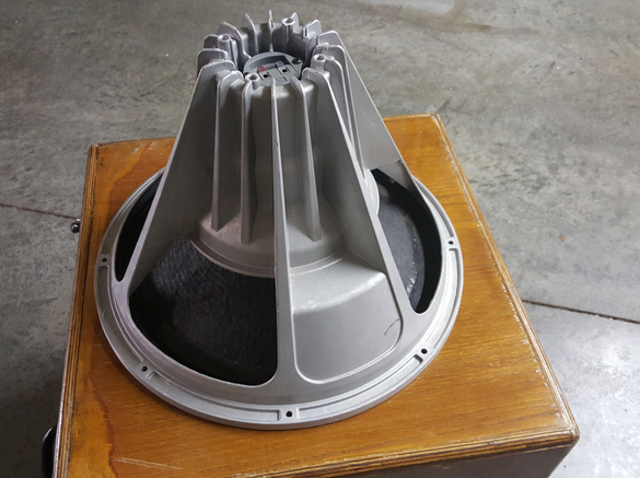 Data-Bass: Subwoofer Measurements