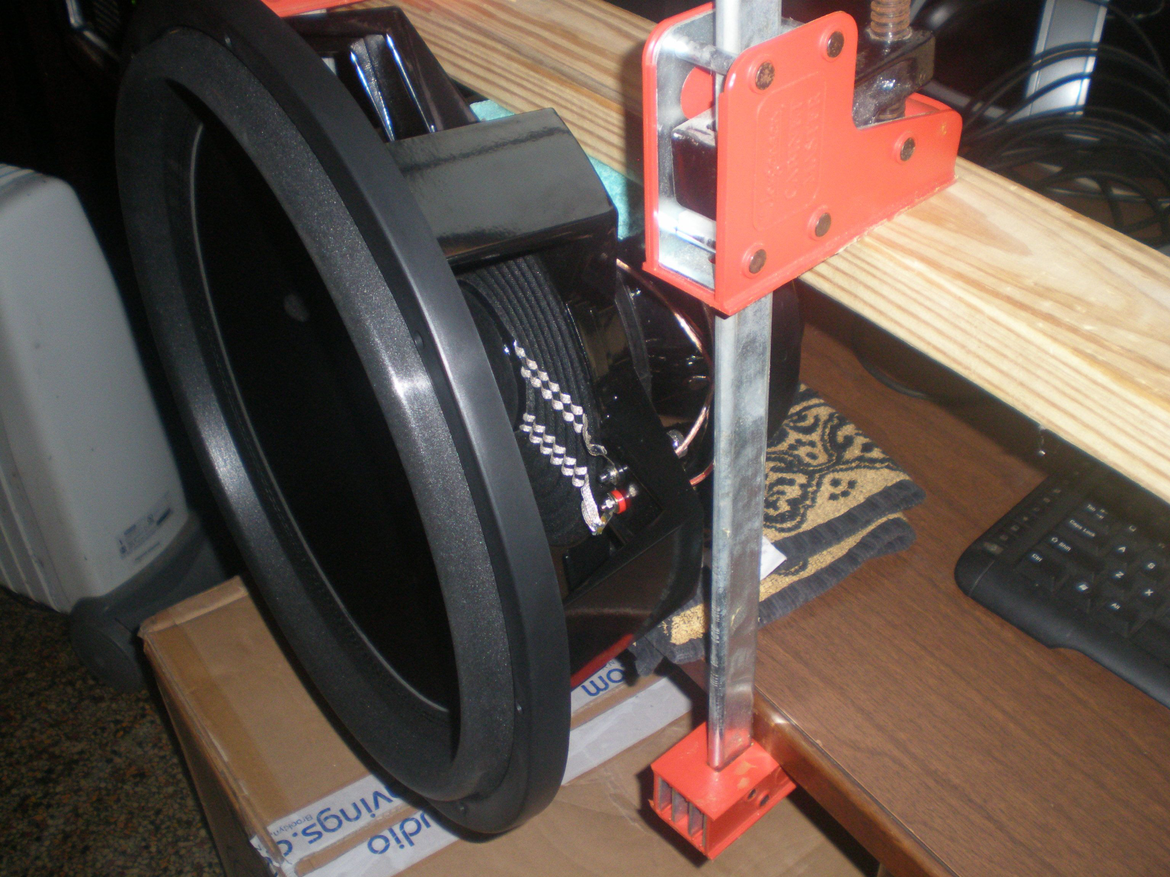 Data-Bass: Subwoofer Measurements