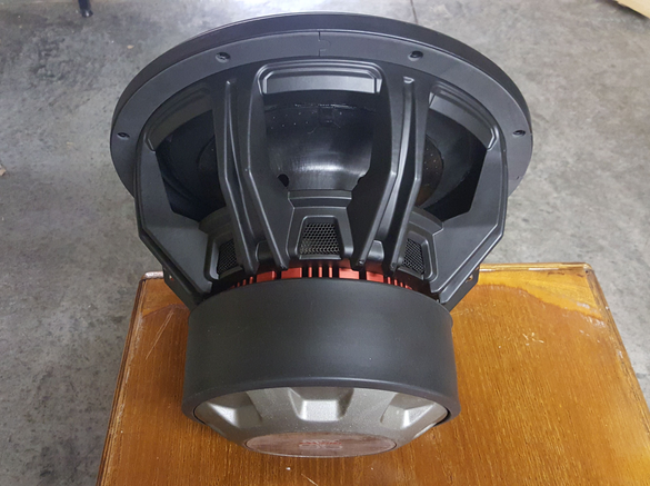 Data-Bass: Subwoofer Measurements