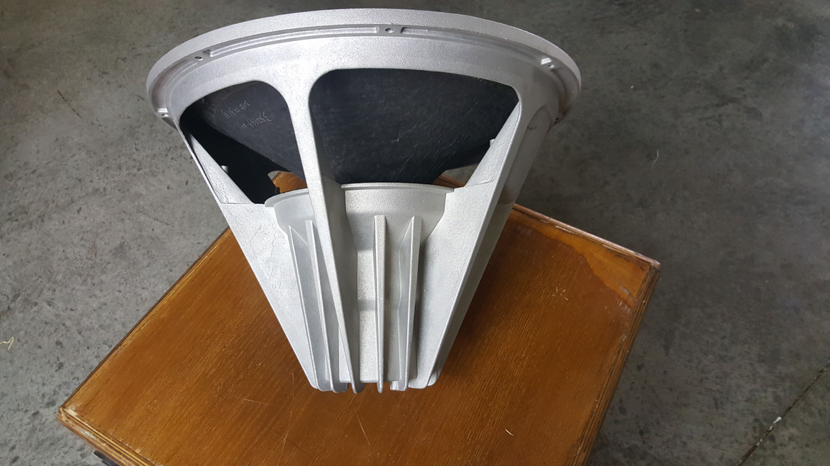 Data-Bass: Subwoofer Measurements